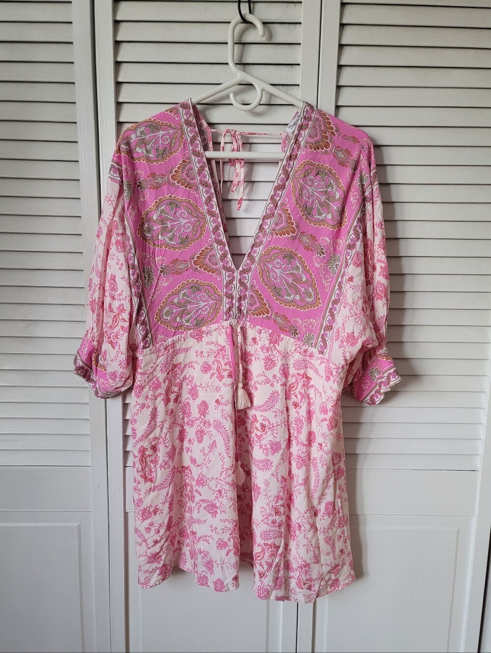 THREE DAUGHTERS Pink Printed V-Neck Smocked Dress, Size M